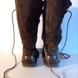 Vintage UGG Australia Chocolate Whitney/Whiteley S/N 5122 - Size: 7